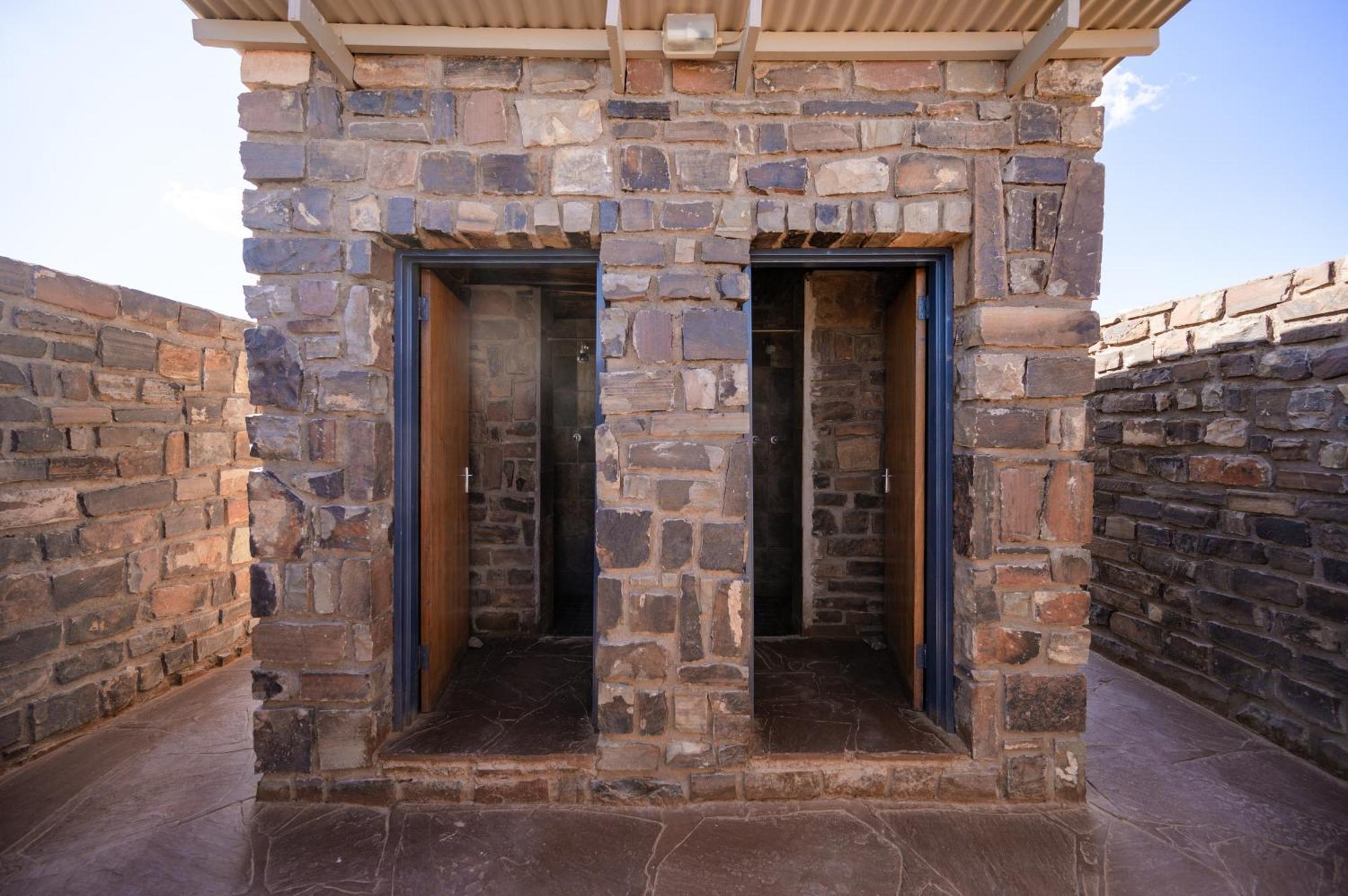 Canyon Roadhouse Campsite Fish River Canyon Стая снимка